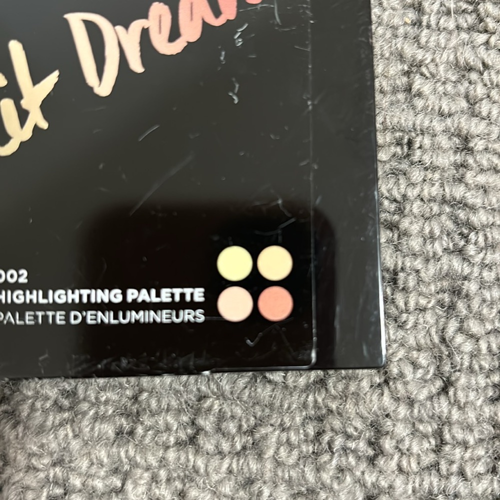 REVLON || sunlit dream highlight palette - Picture 3 of 3